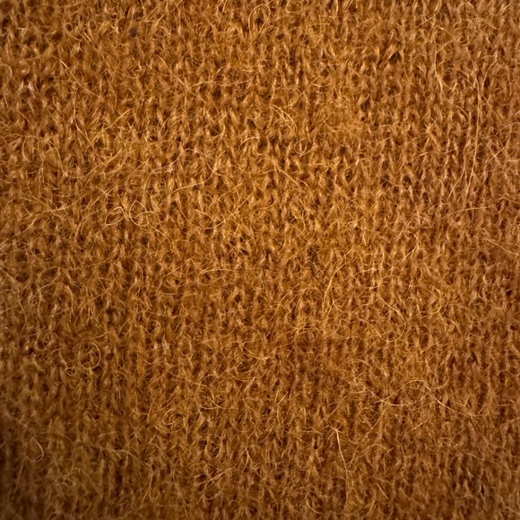 EVERLANE Short-Sleeve Sweater - Picture 4 of 5